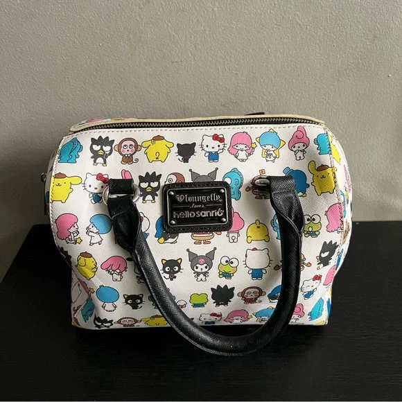 VERY RARE Loungefly loves Sanrio AOP Character Crossbody Purse Bag Satchel HEART