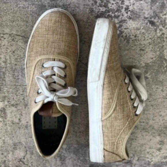 Casual Tan Canvas Men’s Sneakers