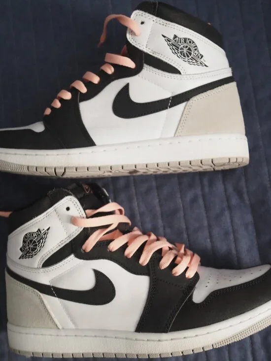 Jordan 1 Retro High OG Bleached Cor