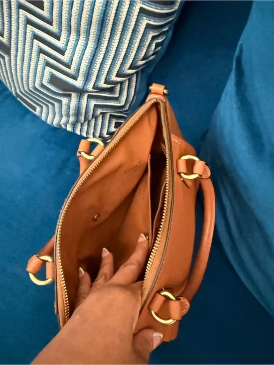 Leather Tote Handbag in Tan