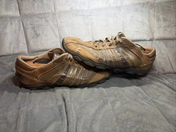 Skechers Mens Citywalk Malton 61751EW Brown Sneakers Size 13 Great Condition