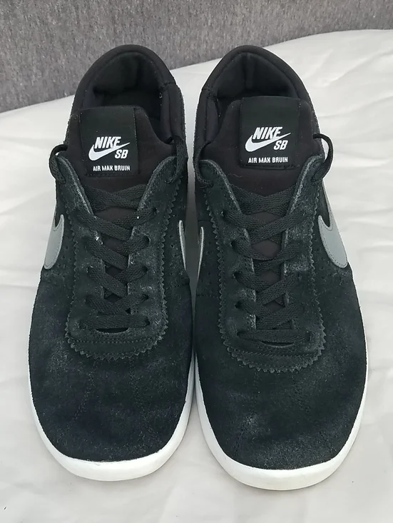 Nike SB Air Max Bruin Men’s Black with Gray Swoosh 10