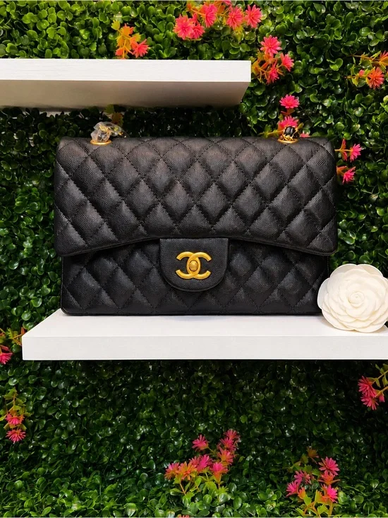 Black Quilted Shoulder Bag with Gold Hardware fashion bag