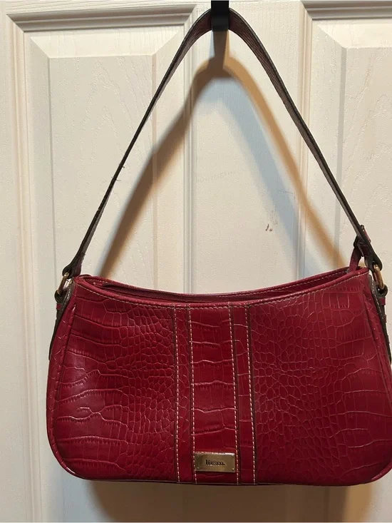 Liz & Co. Deep Red Croc-Embossed Shoulder Bag 10.5” strap drop. 11”x5.5”deep.