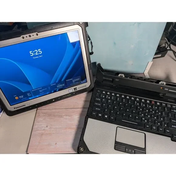 Panasonic Toughbook CF-33 Laptop i5-7300U 8GBRAM 256GBSSD Healthy Dual Batteries