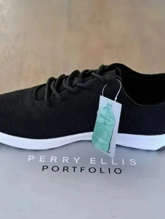 Perry Ellis Tread Sneaker - Color: Black - Size: 8.5