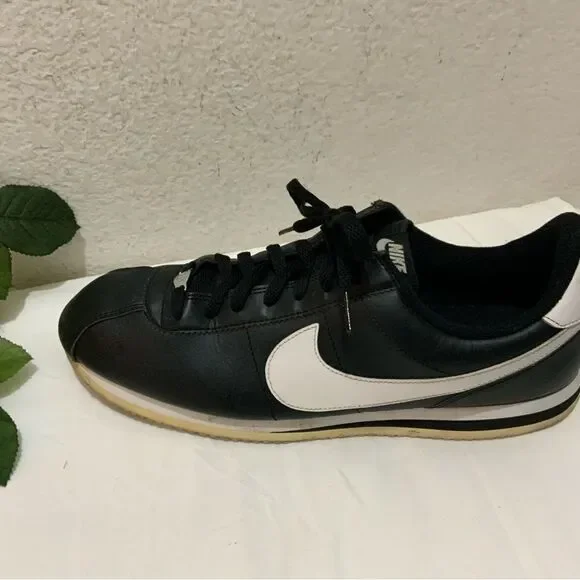 Nike Cortez '72 Basic Leather Black White Lace Up Sneakers Running Shoes 13