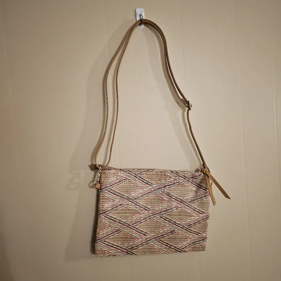 Straw Crossbody Envelope Weaved Bag with Removable Strap NWOT