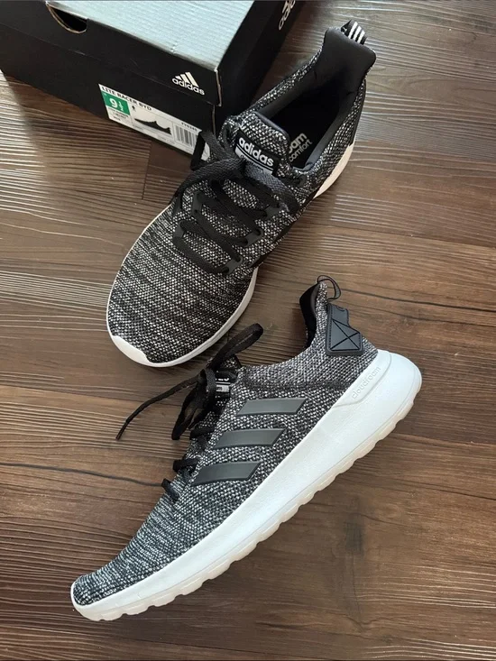 adidas Men’s Black/Gray Knit Running Sneakers