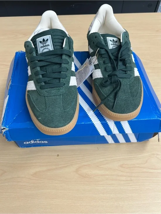 Adidas  Samba Sneakers in Dark Green and White with Gum Sole