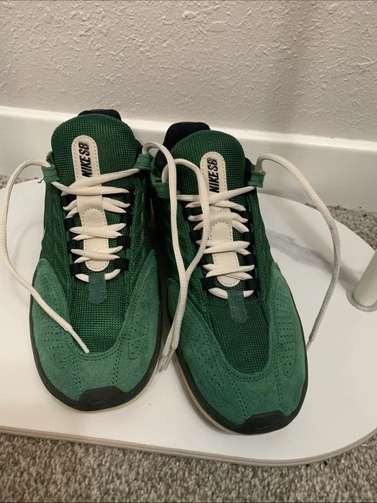 Nike SB Men’s Green Suede & Mesh Sneakers with Cream Laces
