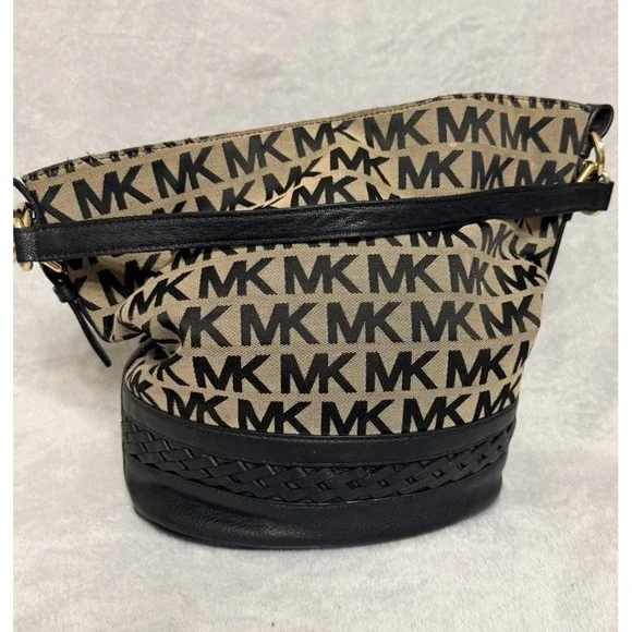 Michael Kors Bucket Bag Beige Black MK Logo Messanger Canvas Purse shoulder