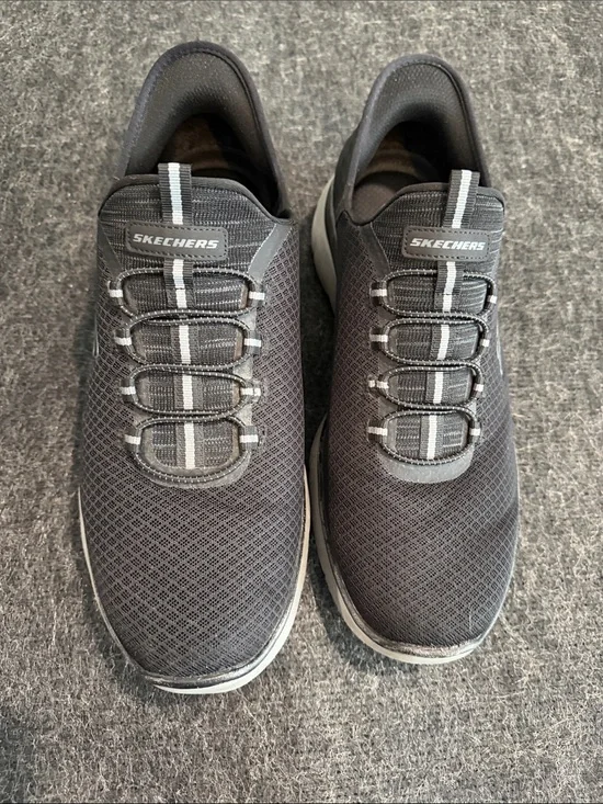 Skechers Men's Slip-On Athletic Sneakers in Black‎ sz 10.5