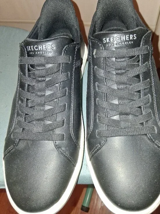 Sketchers dress sneskers