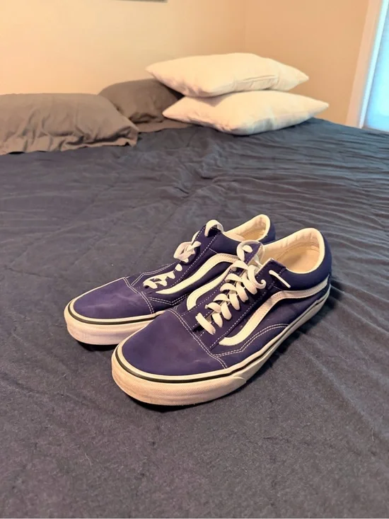 Vans Old Skool Men's Sneakers - Blue and White