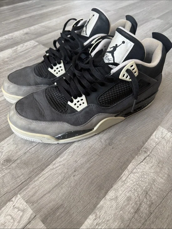 Retro 4 Jordan’s (2013)