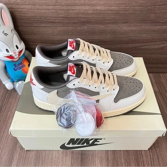 Travis Scott x Air Jordan 1 Retro Low OG 'Reverse Moca'