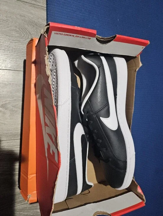 Nike Men's Black & White Court Sneakers