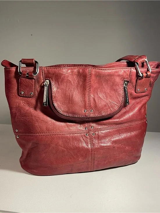 Stone Mountain Red Pebble Leather Shoulder Bag Tote 3-Zip