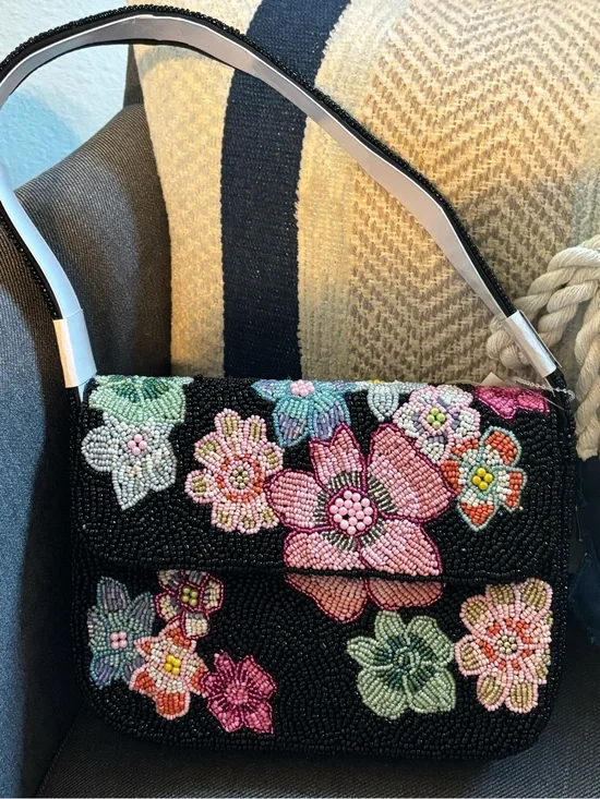 Beaded Floral Shoulder Bag in Black and Pink