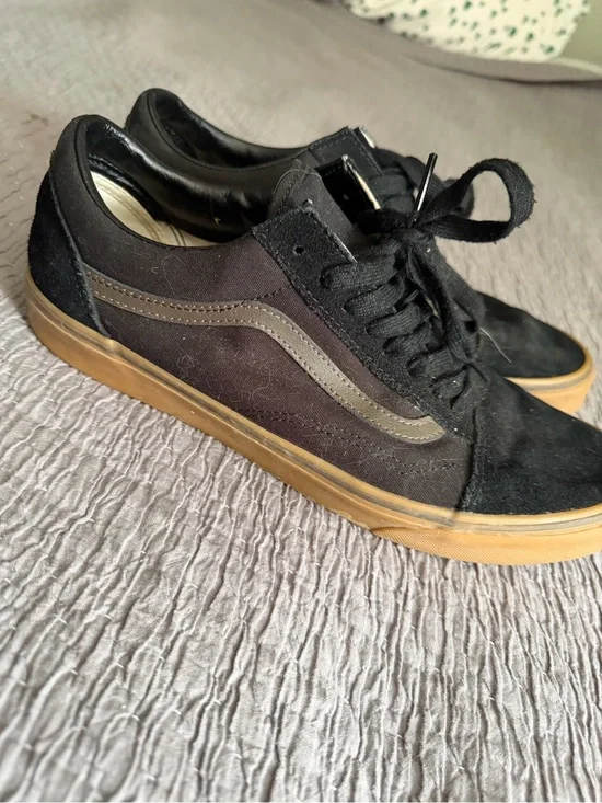 Vans Black Low-Top Sneakers with Gum Sole