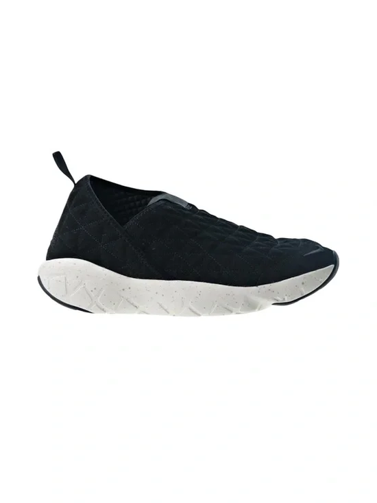 Nike ACG Moc 3.0 Black Slip-On Quilted Athletic Shoe Comfortable Everyday Wear