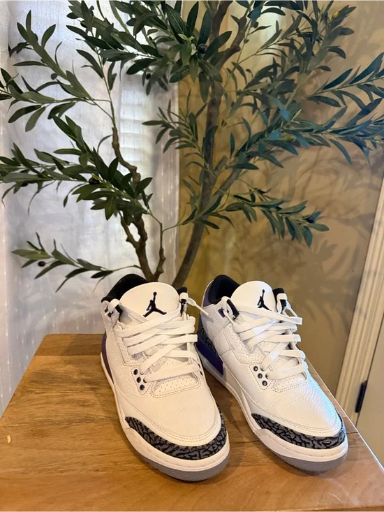 Jordan White Black Purple Retro Sneakers
