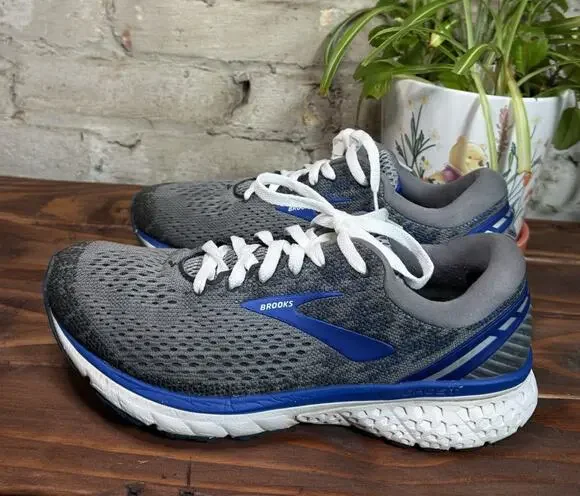 Brooks Ghost Gray/Blue/White Solid Low Top Lace-Up Mesh Running Sneakers