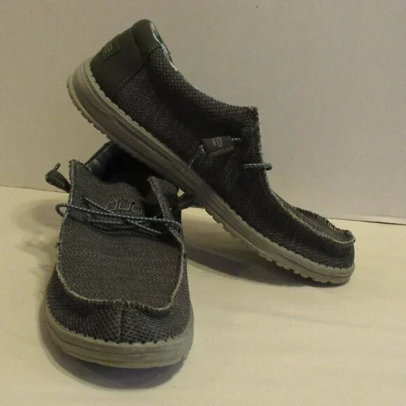 Hey Dude Shoes Wally Sox Men Size 9 Charcoal Travel Airport Vacation Fun Shoes