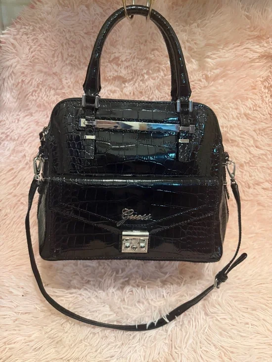 Guess purse