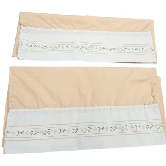 Vintage Laura Ashley Burlington House Peach Floral Pillowcases Standard Set of 2