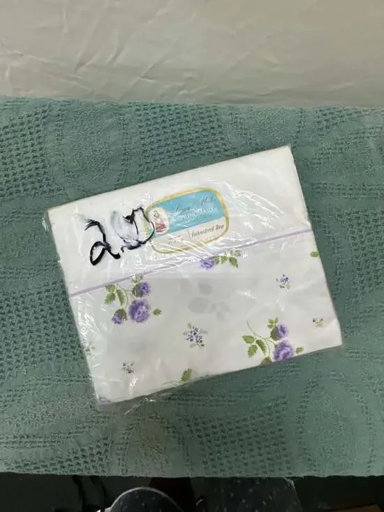 Vintage Luxury Muslin by Springmaid Embroidered Rose Flat Sheet 81x108