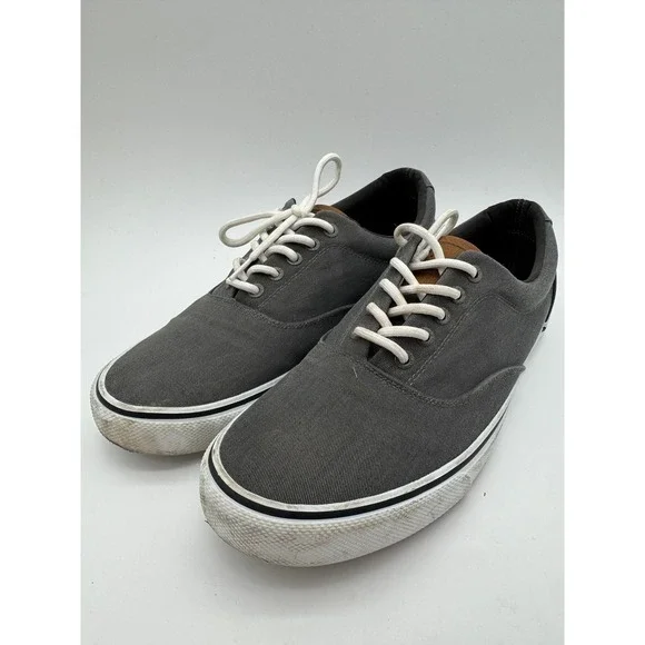 IZOD Men's Size 11 Gray Canvas‎ Skate Casual Sneakers Lace Up Shoes