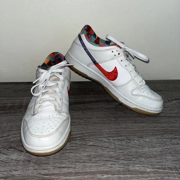 Nike Dunk Low SE Men's White Paisley Swoosh Multicolored Sz 6Y FN6913‎ 141