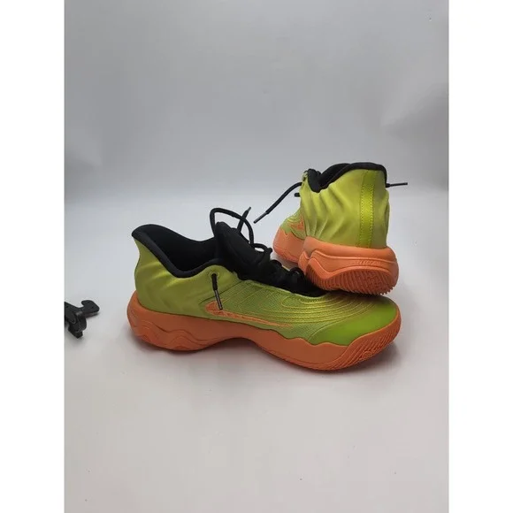 Nike Giannis Immortality 4 Shoes Men's Size 9.5 Yellow Orange Halloween Sneakers