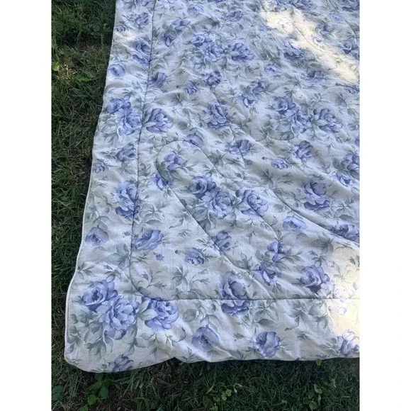 Cannon Queen Full Blue Floral Cotton Bedding Comforter Reversible Stripes