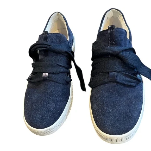 Gabor Navy Blue Suede Sneakers with “Ribbon” Style Laces. Made in Slovakia.‎