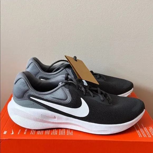 Nike Revolution 7 Cool Grey FB2207-007 Men’s Size 11