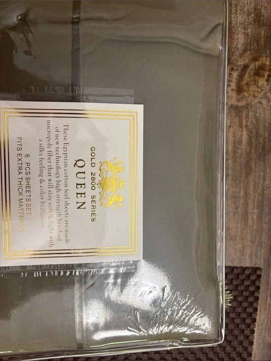 Brand new Lush home 2800 Series Queen Sheet Set