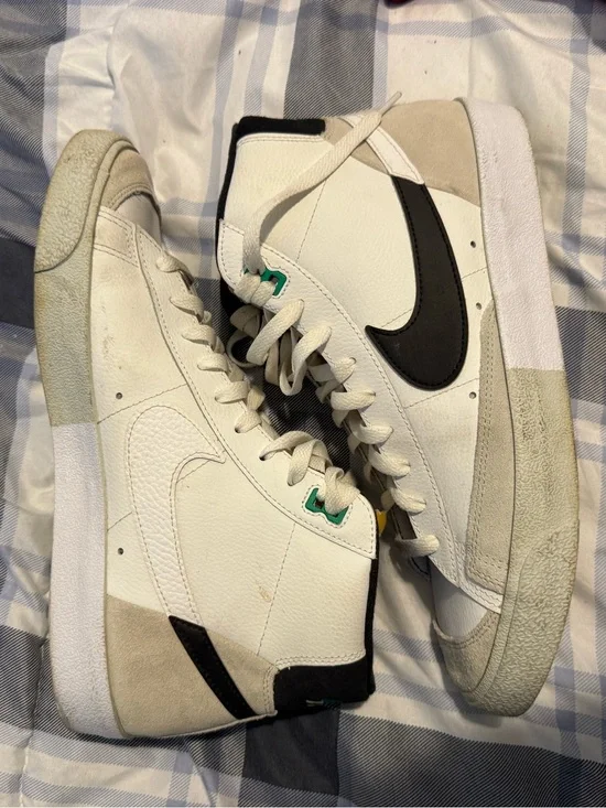 Nike Blazer Mid '77 SE