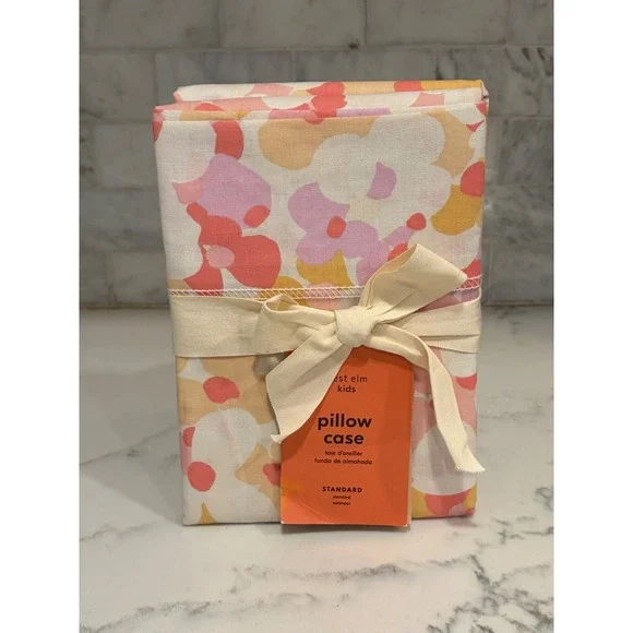 West‎ Elm Kids Painted Daisy Standard Pillowcase 100% Cotton NWT