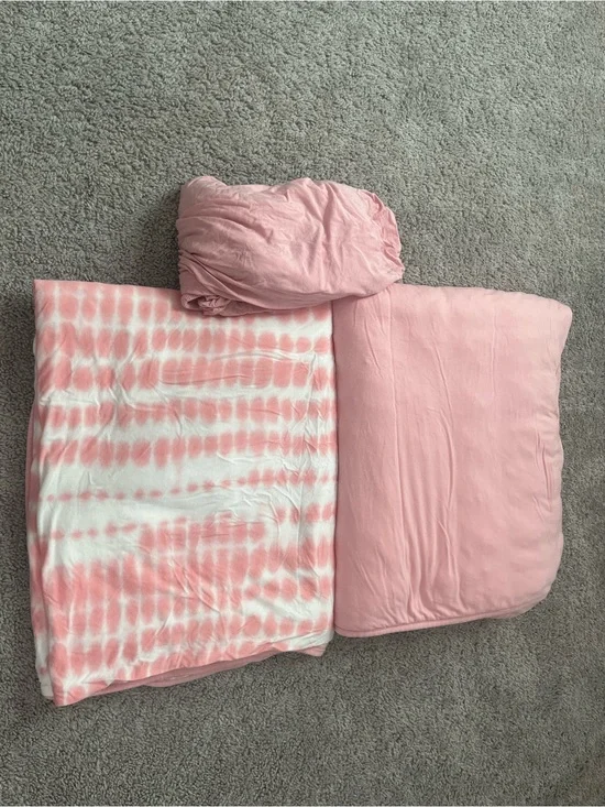 Kyte Baby Toddler Blankets and Crib Sheet (Crepe)