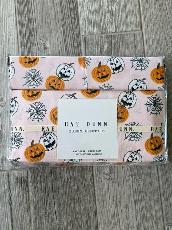 Rae Dunn Pink Pumpkin & Spiderweb Sheet Set - Queen