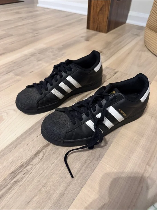 size 10 men’s adidas Superstar 'Core Black