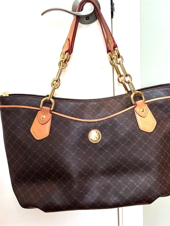 Rioni Signature Trendy Traveler's Tote