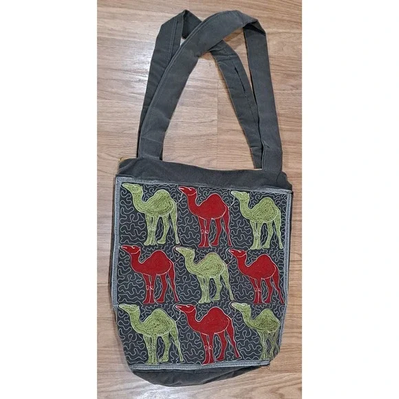Large‎ Grey Velvet Zippered Tote Bag With Green And Red Embroidered Camels