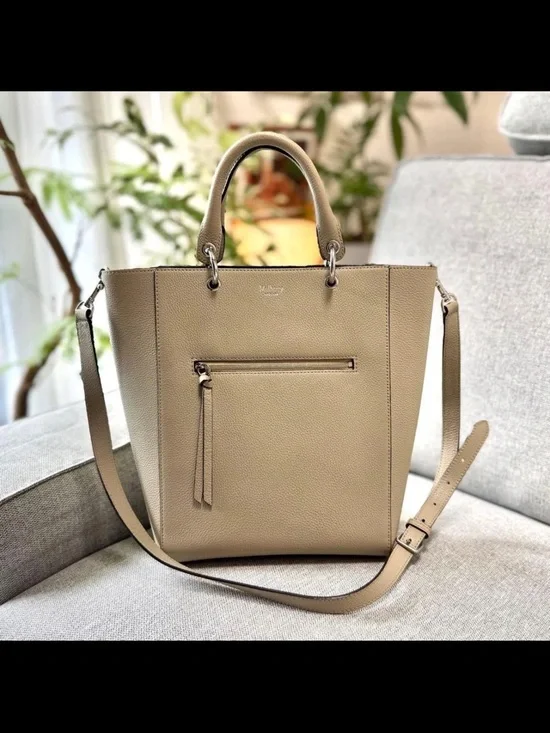 Mulberry Pebbled Leather Tote in Taupe