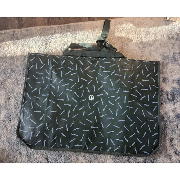 Lululemon Reusable Shopping Tote Bag Dark Forest‎ Green All Over Logo Print Snap