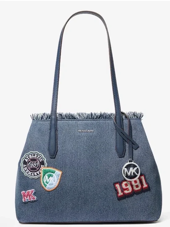 MICHAEL KORS WASHED DENIM CONVERTIBLE TOTE WITH PATCHES BAG CHARM