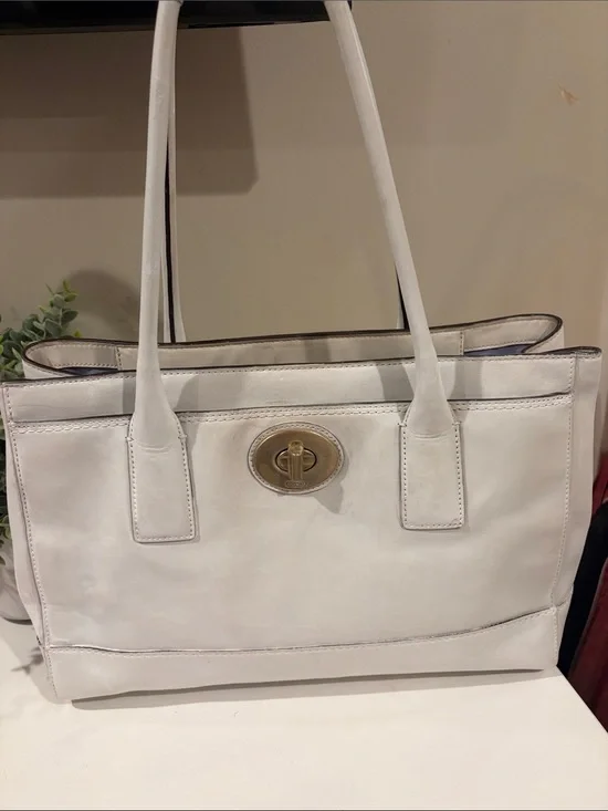 Coach White Leather Tote Bag with Turnlock Closure